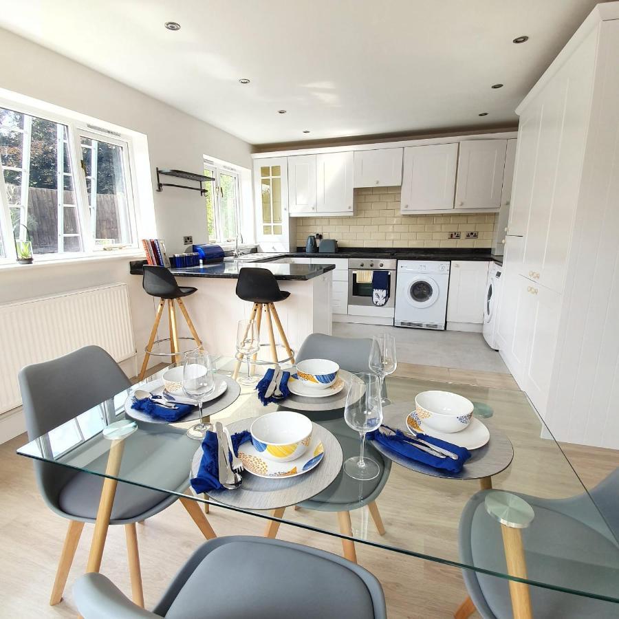 Spacious Beautiful And Warm Cottage With Parking Chelmsford Luaran gambar